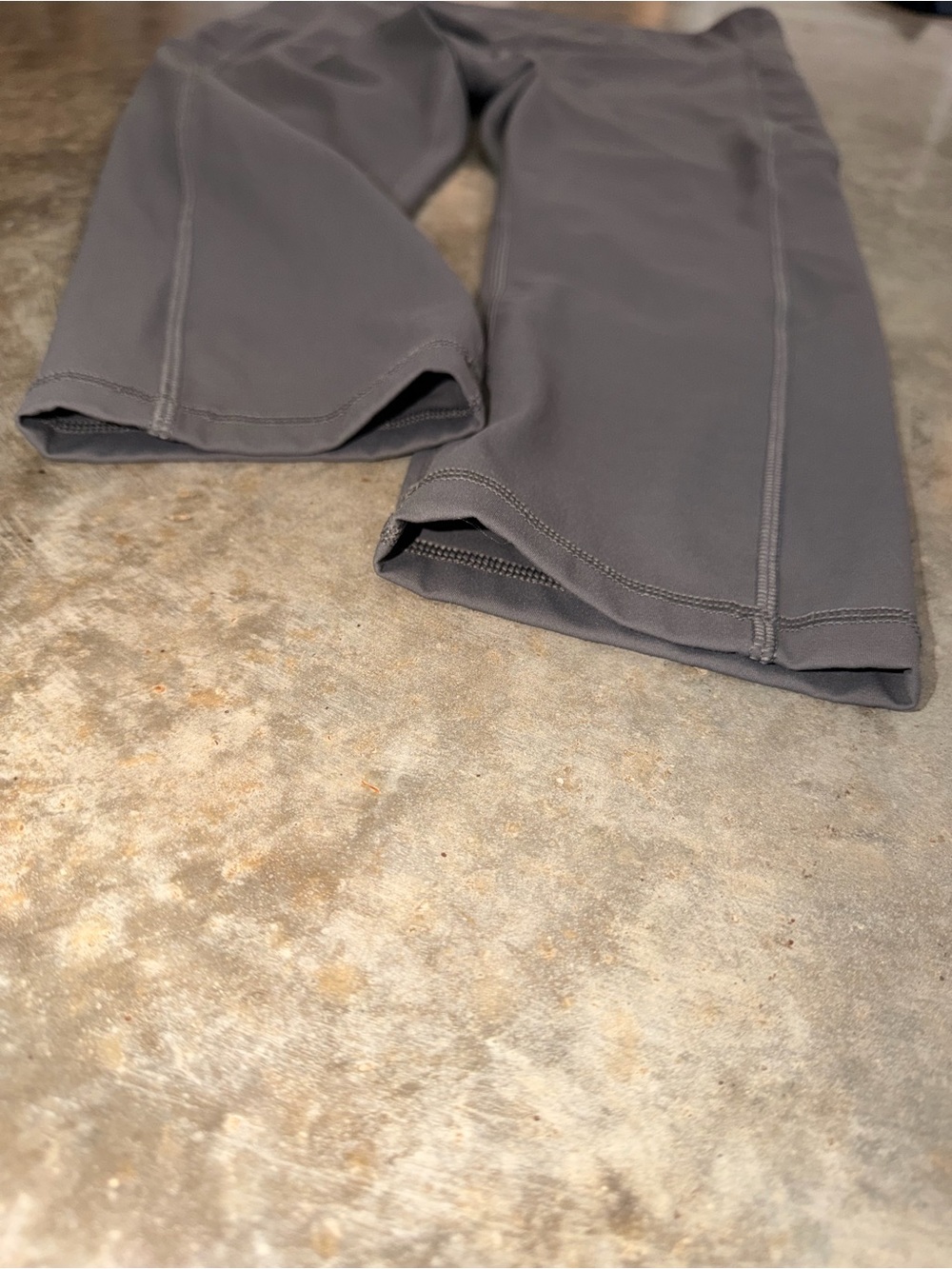 CRZ YOGA Gray High Rise Pockets Capri Leggings XL Athletic Running Athleisure - Picture 10 of 12